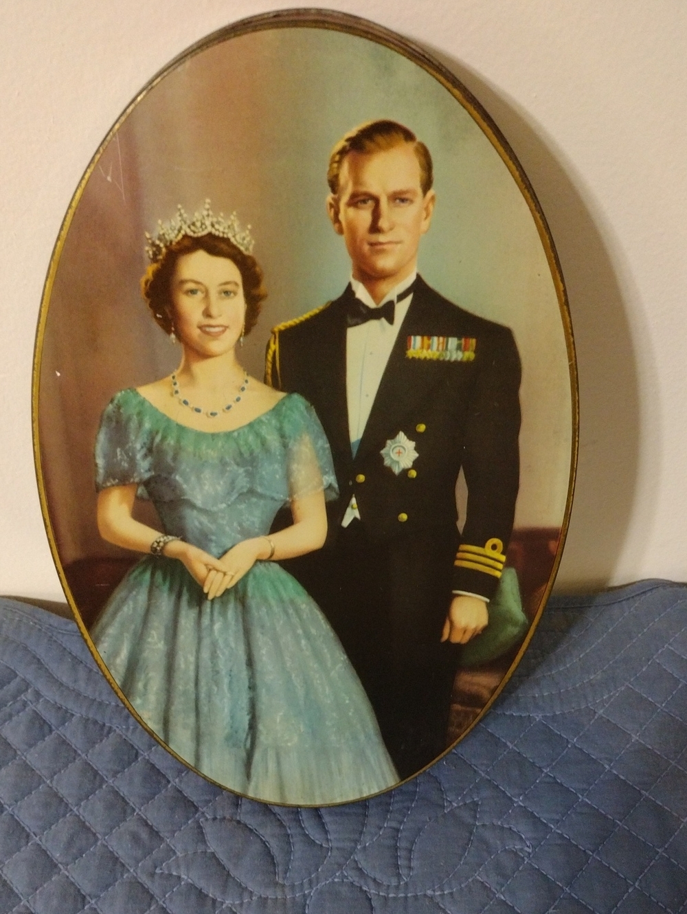 Oval Vintage Queen Elizabeth II & Prince Phillip Tin Blue with Gold Trim